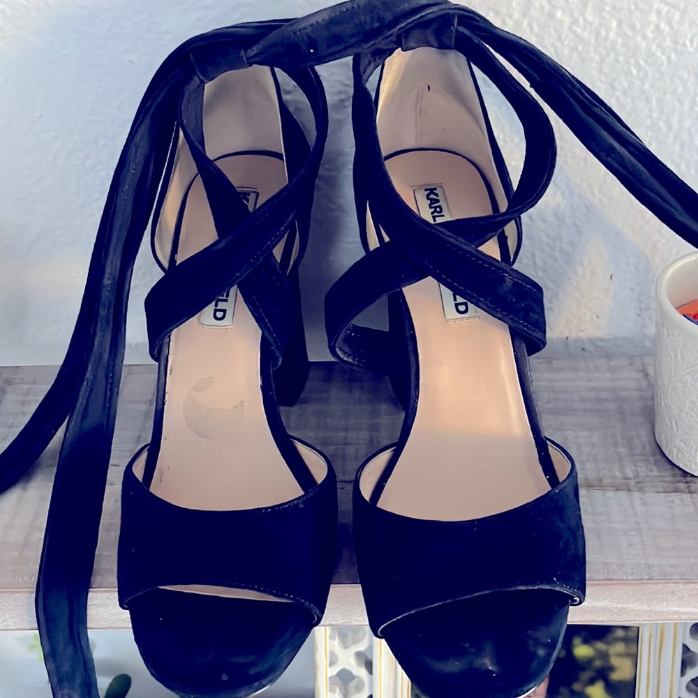 Karl Lagerfeld navy suede strappy block heels. Size 7